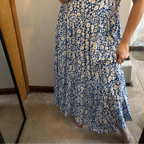 Zara Blue and White Floral Tiered Midi Dress Flutter Sleeve - Picture 10 of 12